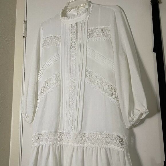 New York and company white lace boho tiered with slip dress size small - Picture 9 of 9